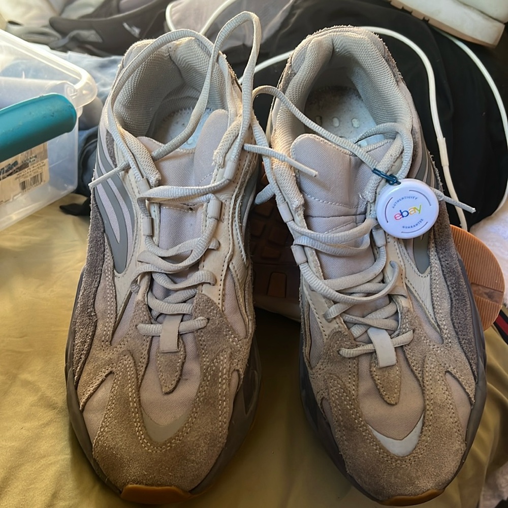 Addias size 10.5  eBay verified pre owned no box Yezzy